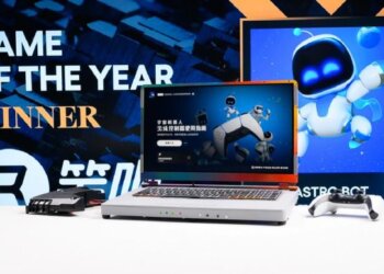 Chinese Modders Turn PlayStation 5 into Portable 17.3-inch 4K Laptop for ,750, Weighing Over 9 Pounds