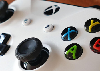 Microsoft Postpones First-Party Xbox Handheld to Focus on Windows 11 Portable Optimization